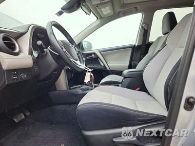 Zdjęcie 7 z 14 samochodu: 2016 TOYOTA RAV4 XLE VIN:2T3WFREV8GW281004 - miniatura