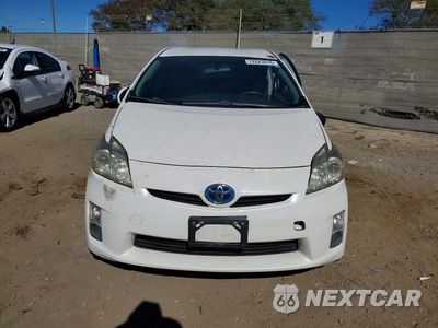 Piąte zdjęcie samochodu w środku: 2010 TOYOTA PRIUS III VIN:JTDKN3DU1A0116611 - miniatura