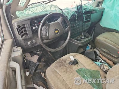 Zdjęcie 8 z 13 samochodu: 2021 CHEVROLET EXPRESS G2500 VIN:1GCWGAFP4M1302150 - miniatura