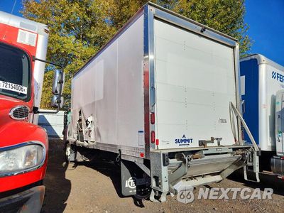 Drugie zdjęcie samochodu z przodu: 2024 CHEVROLET 5500XD BOX TRUCK VIN:JALEEW16XR7306977 - miniatura