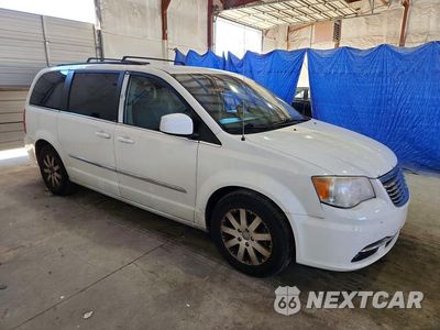 Czwarte zdjęcie samochodu z boku: 2014 CHRYSLER TOWN & COUNTRY TOURING VIN:2C4RC1BGXER295040 - miniatura