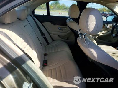 Zdjęcie 10 z 12 samochodu: 2016 MERCEDES-BENZ C 300 4MATIC VIN:55SWF4KB9GU112109 - miniatura