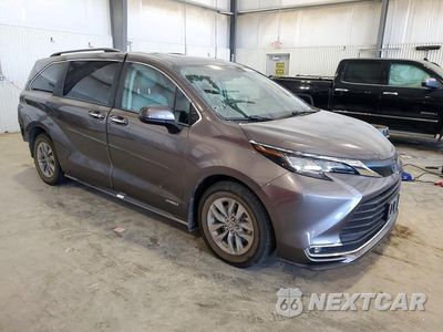 Czwarte zdjęcie samochodu z boku: 2021 TOYOTA SIENNA XLE VIN:5TDJRKEC8MS037535 - miniatura