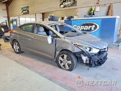 Czwarte zdjęcie samochodu z boku: 2013 HYUNDAI ELANTRA GLS VIN:KMHDH4AE6DU494015 - miniatura