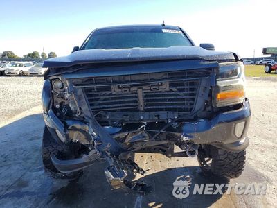 Piąte zdjęcie samochodu w środku: 2017 CHEVROLET SILVERADO K1500 LT VIN:3GCUKREC8HG293561 - miniatura