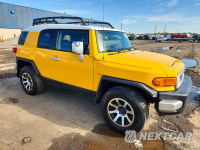 Czwarte zdjęcie samochodu z boku: 2007 TOYOTA FJ CRUISER BASE VIN:JTEBU11F970058300 - miniatura