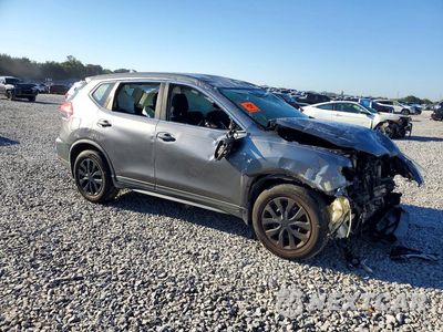 Czwarte zdjęcie samochodu z boku: 2017 NISSAN ROGUE S VIN:KNMAT2MTXHP592571 - miniatura