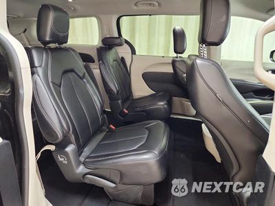 Zdjęcie 11 z 13 samochodu: 2024 CHRYSLER PACIFICA TOURING L VIN:2C4RC1BG4RR155300 - miniatura