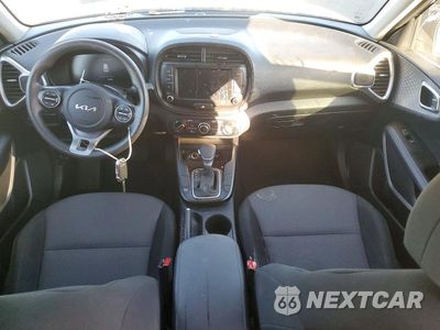 Zdjęcie 8 z 12 samochodu: 2023 KIA SOUL LX VIN:KNDJ23AUXP7859180 - miniatura