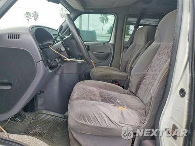 Zdjęcie 7 z 12 samochodu: 2000 DODGE RAM VAN B1500 VIN:2B6HB11Y4YK146018 - miniatura