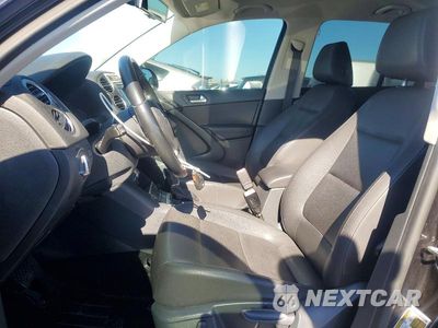 Zdjęcie 7 z 13 samochodu: 2016 VOLKSWAGEN TIGUAN S VIN:WVGAV7AX5GW502399 - miniatura