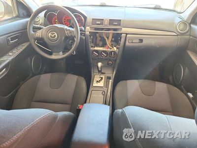 Zdjęcie 8 z 12 samochodu: 2007 MAZDA 3 HATCHBACK VIN:JM1BK343971767603 - miniatura
