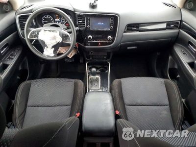 Zdjęcie 8 z 14 samochodu: 2020 MITSUBISHI OUTLANDER ES VIN:JA4AD2A38LZ045923 - miniatura