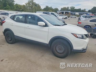 Czwarte zdjęcie samochodu z boku: 2019 NISSAN ROGUE SPORT S VIN:JN1BJ1CP6KW240984 - miniatura