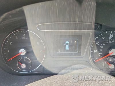Zdjęcie 9 z 14 samochodu: 2017 KIA SORENTO LX VIN:5XYPGDA30HG191791 - miniatura