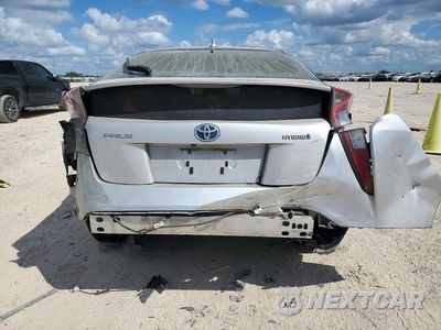 Zdjęcie 6 z 13 samochodu: 2016 TOYOTA PRIUS THREE TOURING VIN:JTDKARFU0G3001811 - miniatura