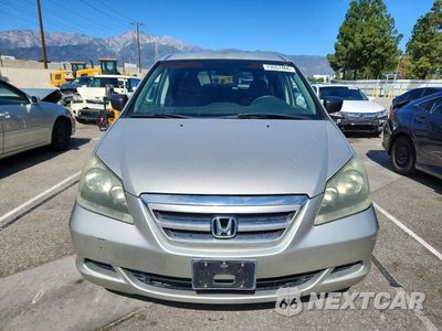 Piąte zdjęcie samochodu w środku: 2005 HONDA ODYSSEY LX VIN:5FNRL38235B074205 - miniatura