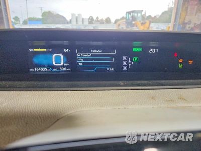 Zdjęcie 9 z 13 samochodu: 2017 TOYOTA PRIUS TWO VIN:JTDKBRFU9H3046454 - miniatura