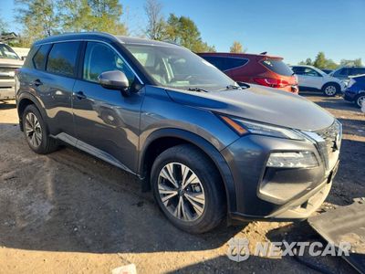 Czwarte zdjęcie samochodu z boku: 2023 NISSAN ROGUE SV VIN:5N1BT3BB0PC896319 - miniatura