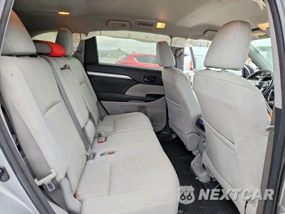 Zdjęcie 11 z 13 samochodu: 2016 TOYOTA HIGHLANDER LE VIN:5TDZKRFH0GS165816 - miniatura