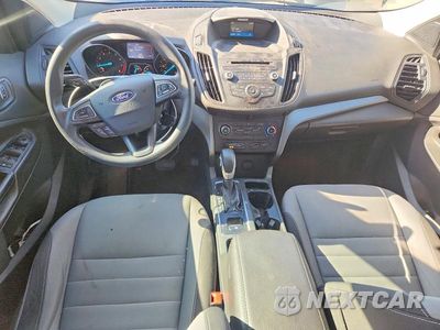 Zdjęcie 8 z 12 samochodu: 2017 FORD ESCAPE S VIN:1FMCU0F7XHUB15615 - miniatura