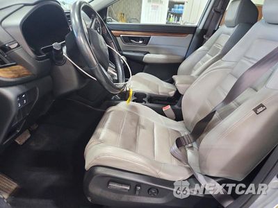 Zdjęcie 7 z 13 samochodu: 2019 HONDA CR-V EXL VIN:2HKRW2H84KH671169 - miniatura
