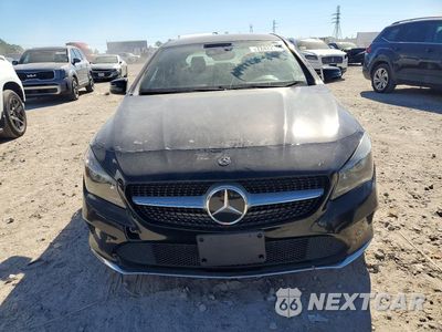 Piąte zdjęcie samochodu w środku: 2018 MERCEDES-BENZ CLA 250 VIN:WDDSJ4EB9JN688324 - miniatura