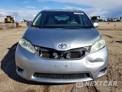 Piąte zdjęcie samochodu w środku: 2011 TOYOTA SIENNA LE VIN:5TDKK3DC4BS134972 - miniatura