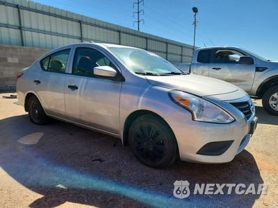 Czwarte zdjęcie samochodu z boku: 2019 NISSAN VERSA S VIN:3N1CN7APXKL806259 - miniatura