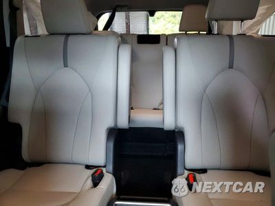 Zdjęcie 10 z 14 samochodu: 2025 TOYOTA GRAND HIGHLANDER PLATINUM VIN:5TDAAAB57SS099545 - miniatura