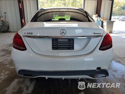 Zdjęcie 6 z 13 samochodu: 2017 MERCEDES-BENZ C 300 4MATIC VIN:55SWF4KB7HU183410 - miniatura