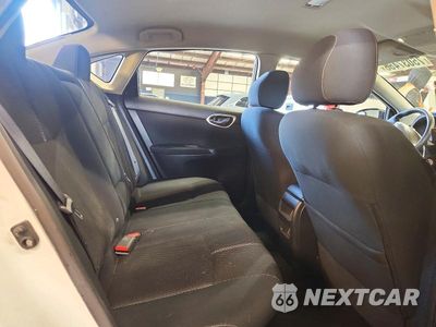 Zdjęcie 10 z 12 samochodu: 2015 NISSAN SENTRA S VIN:3N1AB7APXFY365452 - miniatura