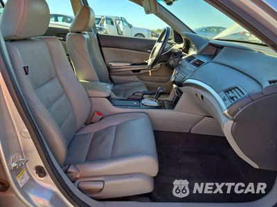 Zdjęcie 7 z 12 samochodu: 2010 HONDA ACCORD EXL VIN:1HGCP2F83AA193629 - miniatura