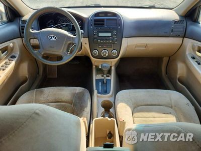 Zdjęcie 8 z 12 samochodu: 2008 KIA SPECTRA LX VIN:KNAFE121285507856 - miniatura