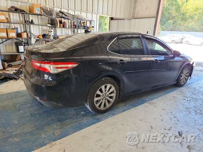 Trzecie zdjęcie samochodu z tyłu: 2020 TOYOTA CAMRY LE VIN:4T1C11AK8LU366300 - miniatura