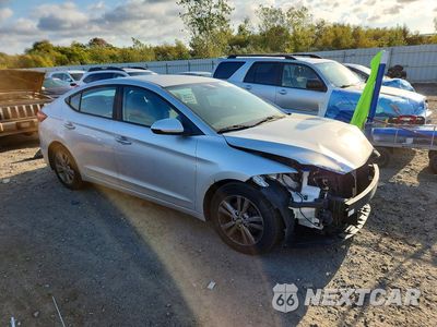 Czwarte zdjęcie samochodu z boku: 2017 HYUNDAI ELANTRA SE VIN:5NPD84LF8HH155640 - miniatura