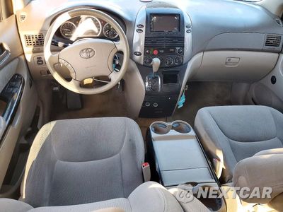 Zdjęcie 8 z 13 samochodu: 2005 TOYOTA SIENNA LE 7 PASSENGER VIN:5TDZA23C45S339662 - miniatura