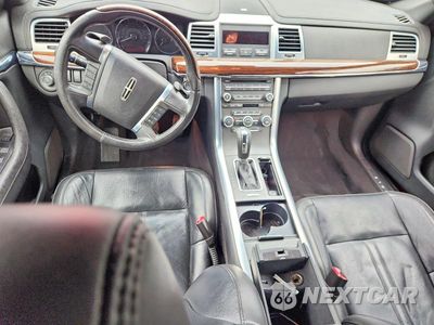 Zdjęcie 8 z 12 samochodu: 2010 LINCOLN MKS VIN:1LNHL9DR9AG616274 - miniatura