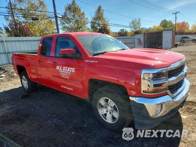 Czwarte zdjęcie samochodu z boku: 2018 CHEVROLET SILVERADO K1500 LT VIN:1GCVKREC6JZ204614 - miniatura
