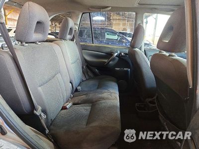 Zdjęcie 11 z 13 samochodu: 2004 TOYOTA RAV4 BASE VIN:JTEHD20V546017826 - miniatura