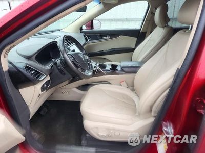 Zdjęcie 7 z 13 samochodu: 2019 LINCOLN NAUTILUS RESERVE VIN:2LMPJ8LP4KBL31183 - miniatura