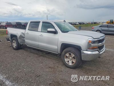 Czwarte zdjęcie samochodu z boku: 2017 CHEVROLET SILVERADO K1500 LT VIN:3GCUKREC3HG323615 - miniatura