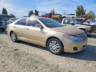 Czwarte zdjęcie samochodu z boku: 2010 TOYOTA CAMRY LE VIN:4T1BF3EK2AU011669 - miniatura