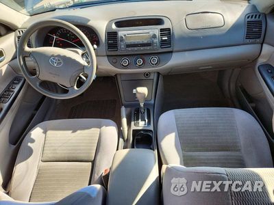 Zdjęcie 8 z 12 samochodu: 2006 TOYOTA CAMRY LE VIN:4T1BE32KX6U161897 - miniatura