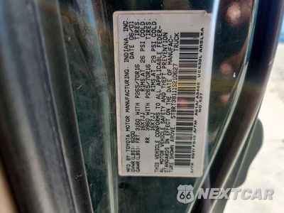 Zdjęcie 12 z 12 samochodu: 2001 TOYOTA TUNDRA ACCESS CAB LIMITED VIN:5TBRT38111S210627 - miniatura