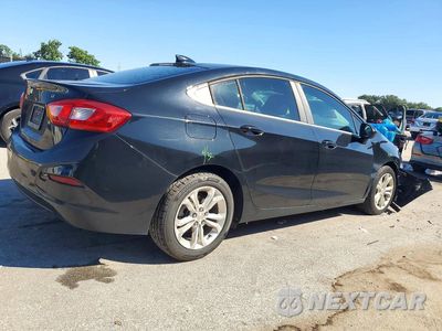 Trzecie zdjęcie samochodu z tyłu: 2019 CHEVROLET CRUZE LT VIN:1G1BE5SM0K7100089 - miniatura