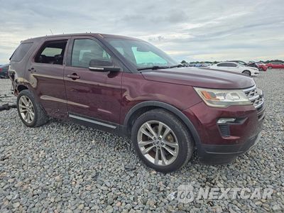 Czwarte zdjęcie samochodu z boku: 2018 FORD EXPLORER XLT VIN:1FM5K7D81JGA23980 - miniatura