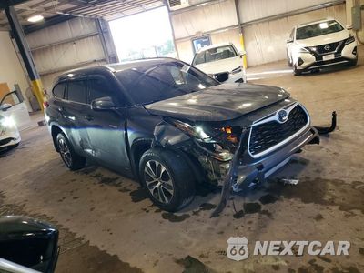 Czwarte zdjęcie samochodu z boku: 2021 TOYOTA HIGHLANDER HYBRID XLE VIN:5TDHBRCHXMS515447 - miniatura