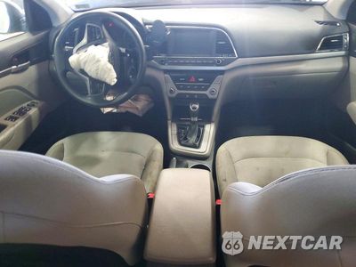 Zdjęcie 8 z 13 samochodu: 2017 HYUNDAI ELANTRA SE VIN:5NPD84LF0HH156216 - miniatura