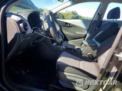 Zdjęcie 7 z 13 samochodu: 2021 HYUNDAI KONA SE VIN:KM8K12AA9MU646012 - miniatura